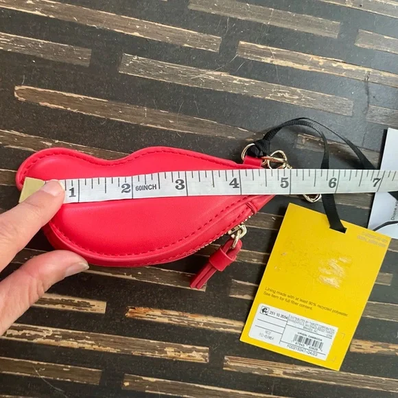 DVF Diane Von Furstenberg 👄 Lips keychain/bag charm/coin purse/lipstick holder - Picture 7 of 11